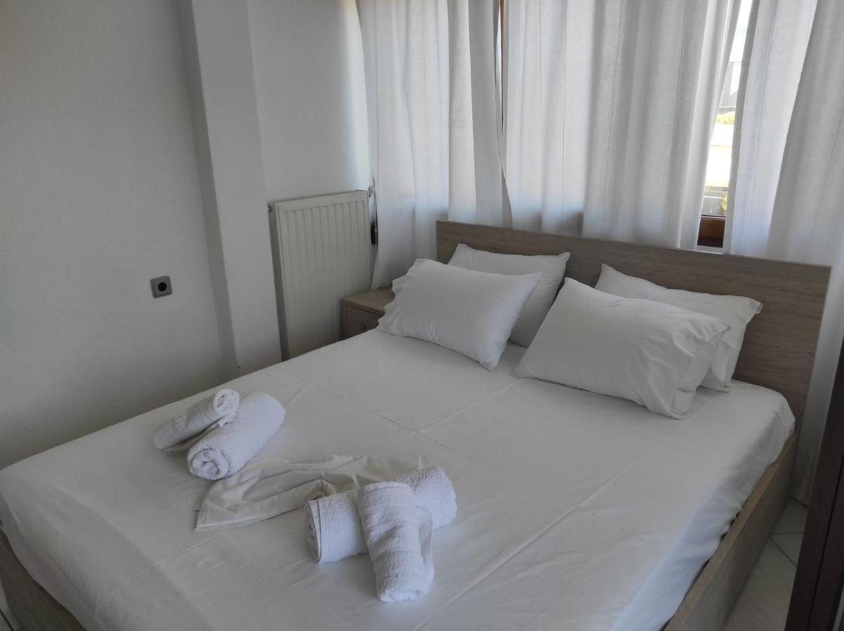 Beach Front Apartment In Pefkochori Exterior foto